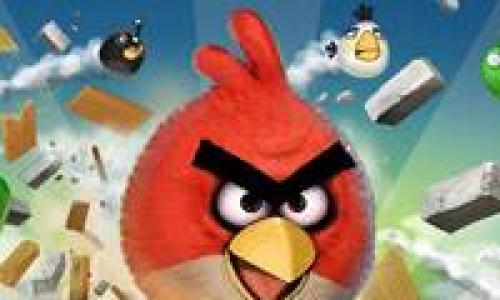 Angry Birds Games - Angry Birds on sotapolulla!